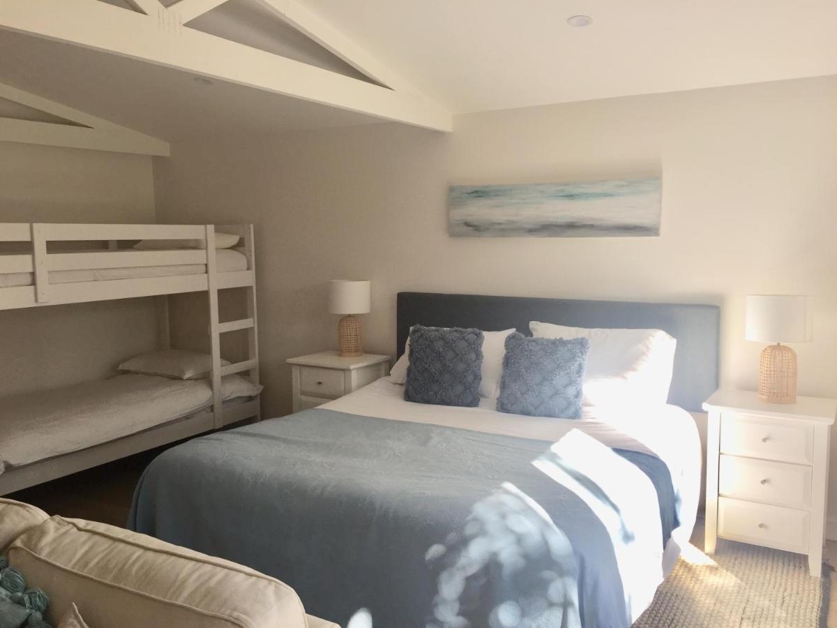 Bijoux Beach House Freshwater ภายนอก รูปภาพ